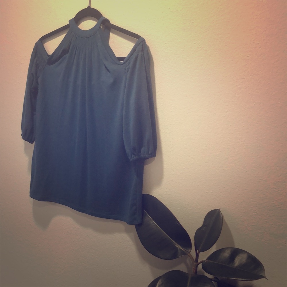 3/4 Sleeve Cold Shoulder Top